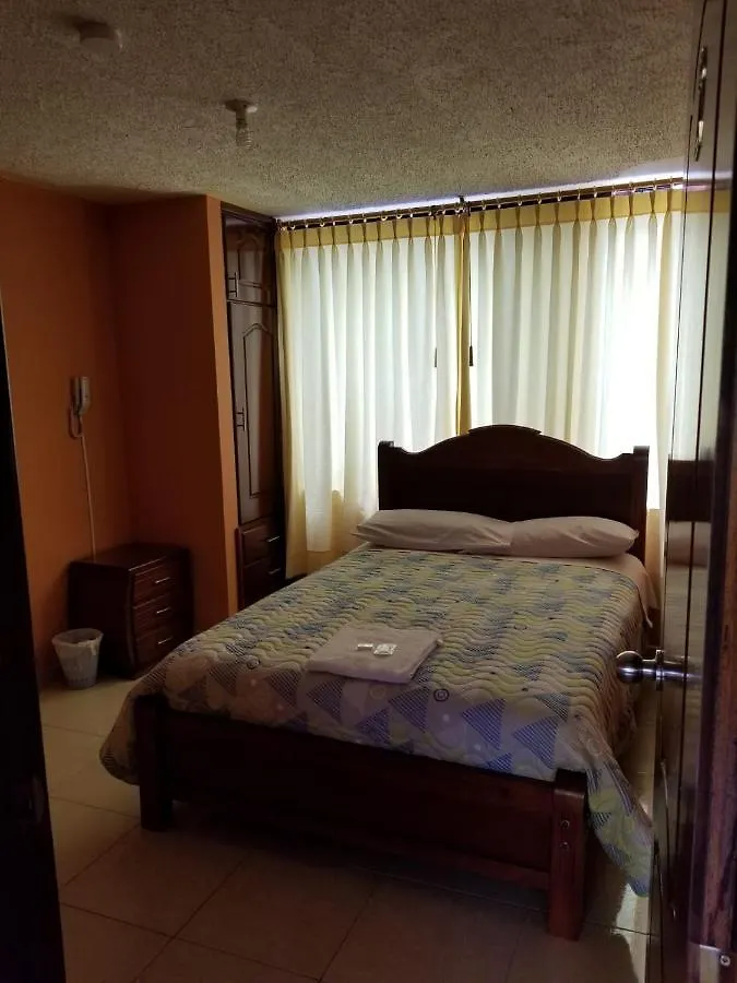 Hostal El Confort Quito Norte Pensjonat
