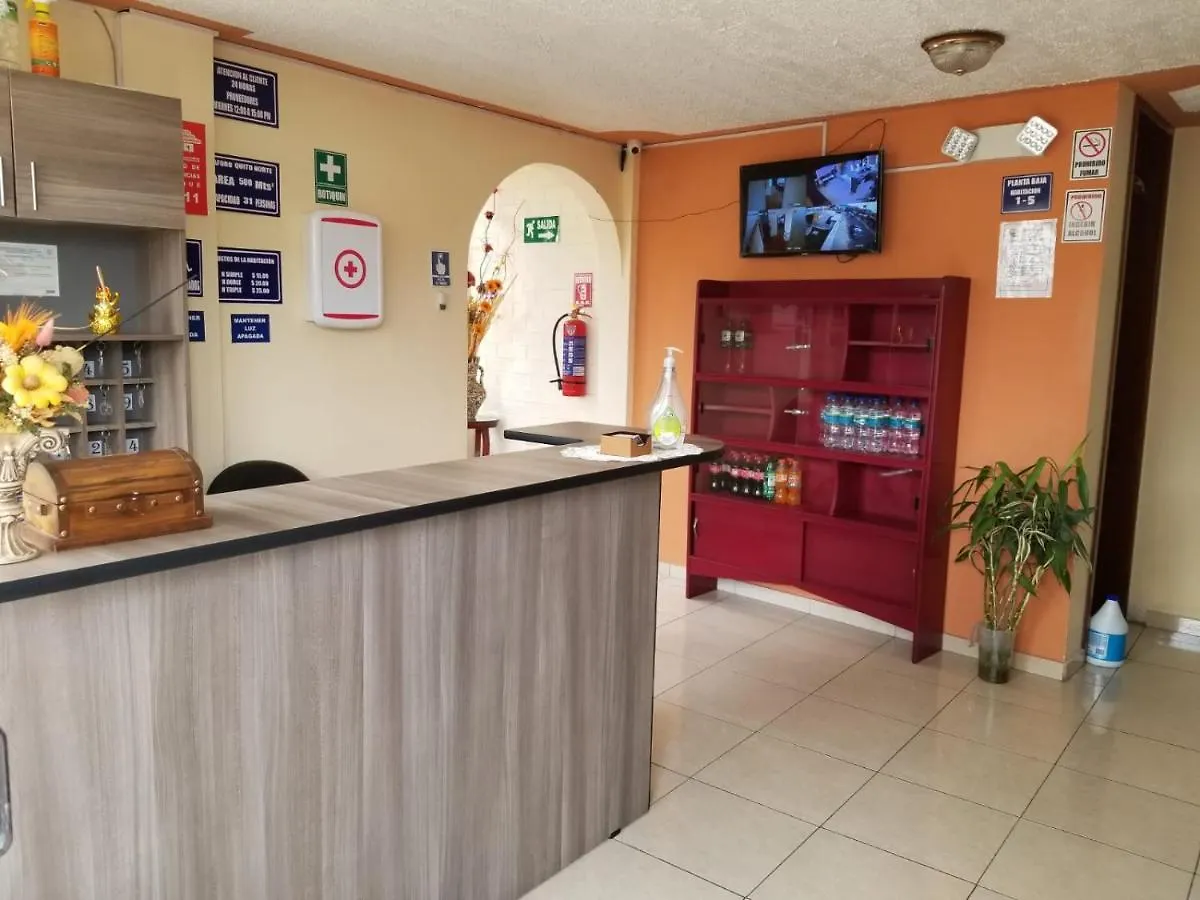 Hostal El Confort Quito Norte 0*,